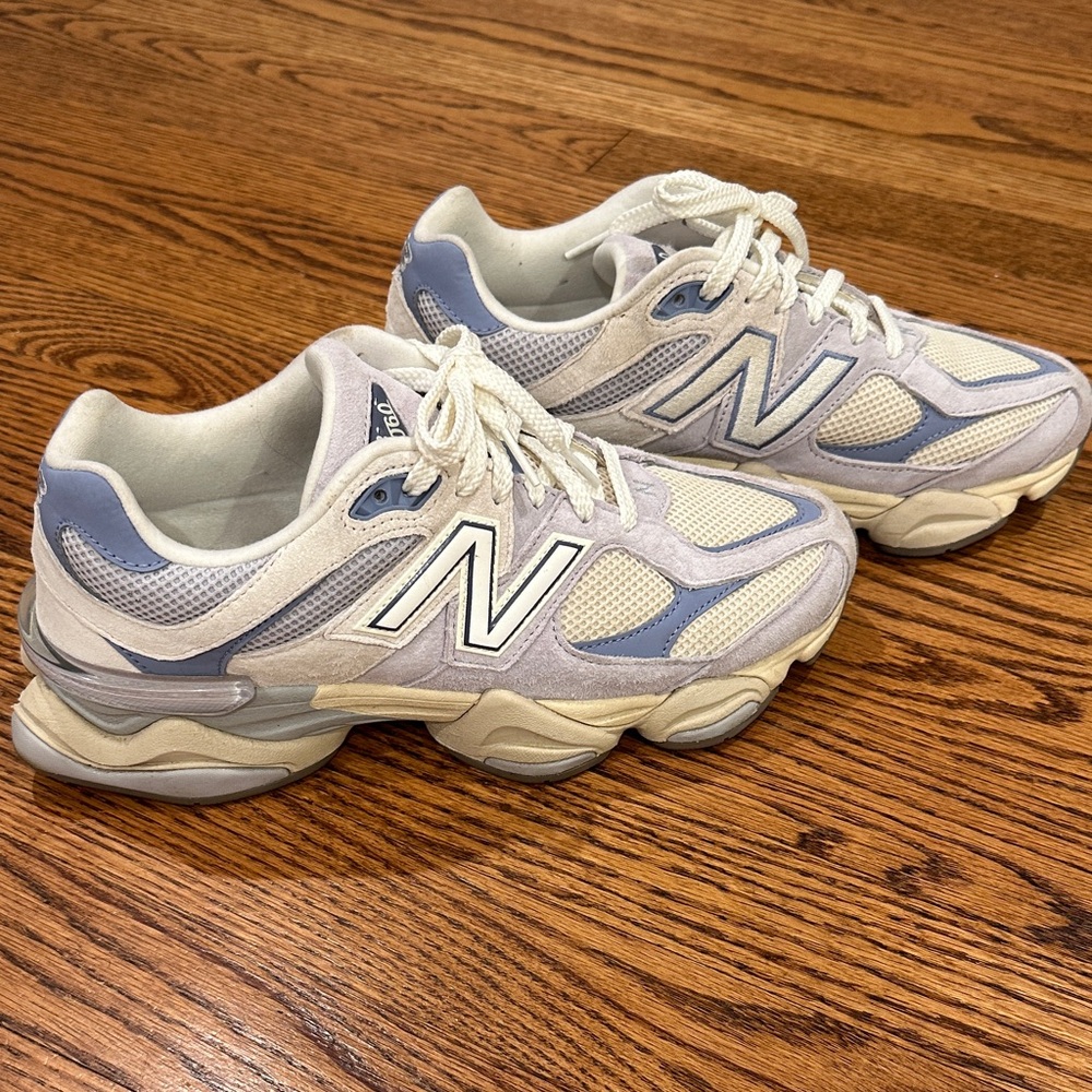 New Balance Women's 9060 Sneakers in Cream and Light Blue Size 10